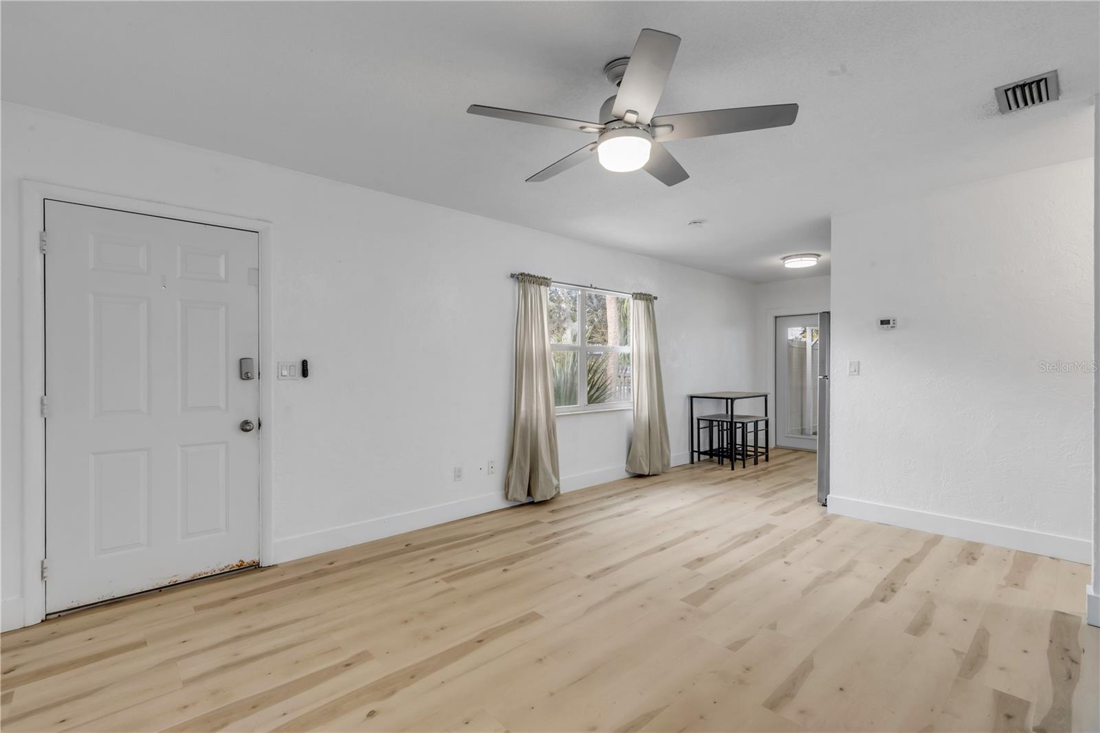 Image 36 of 50 For 410 Cedar Avenue