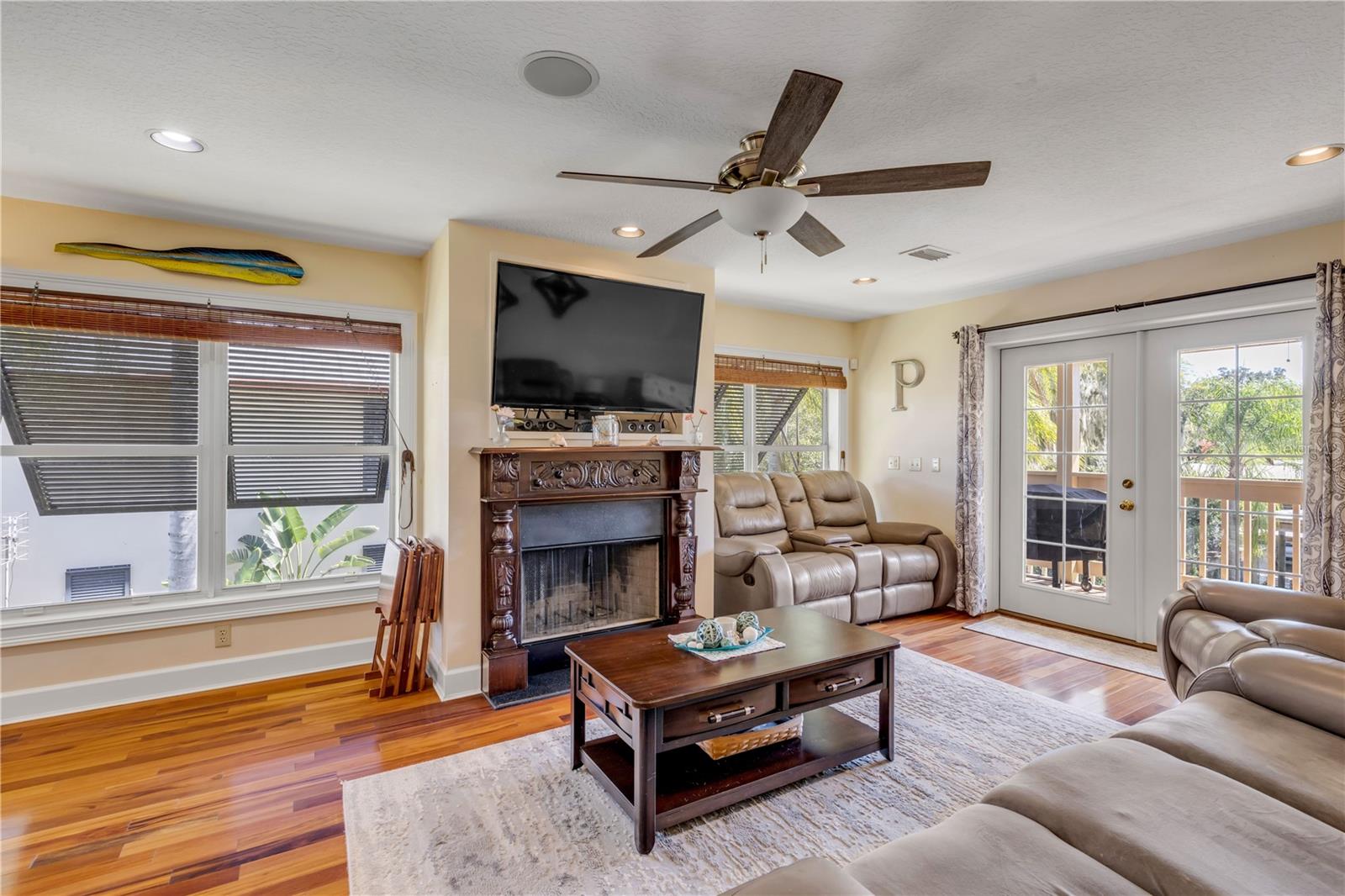 Image 15 of 94 For 215 Randle Avenue