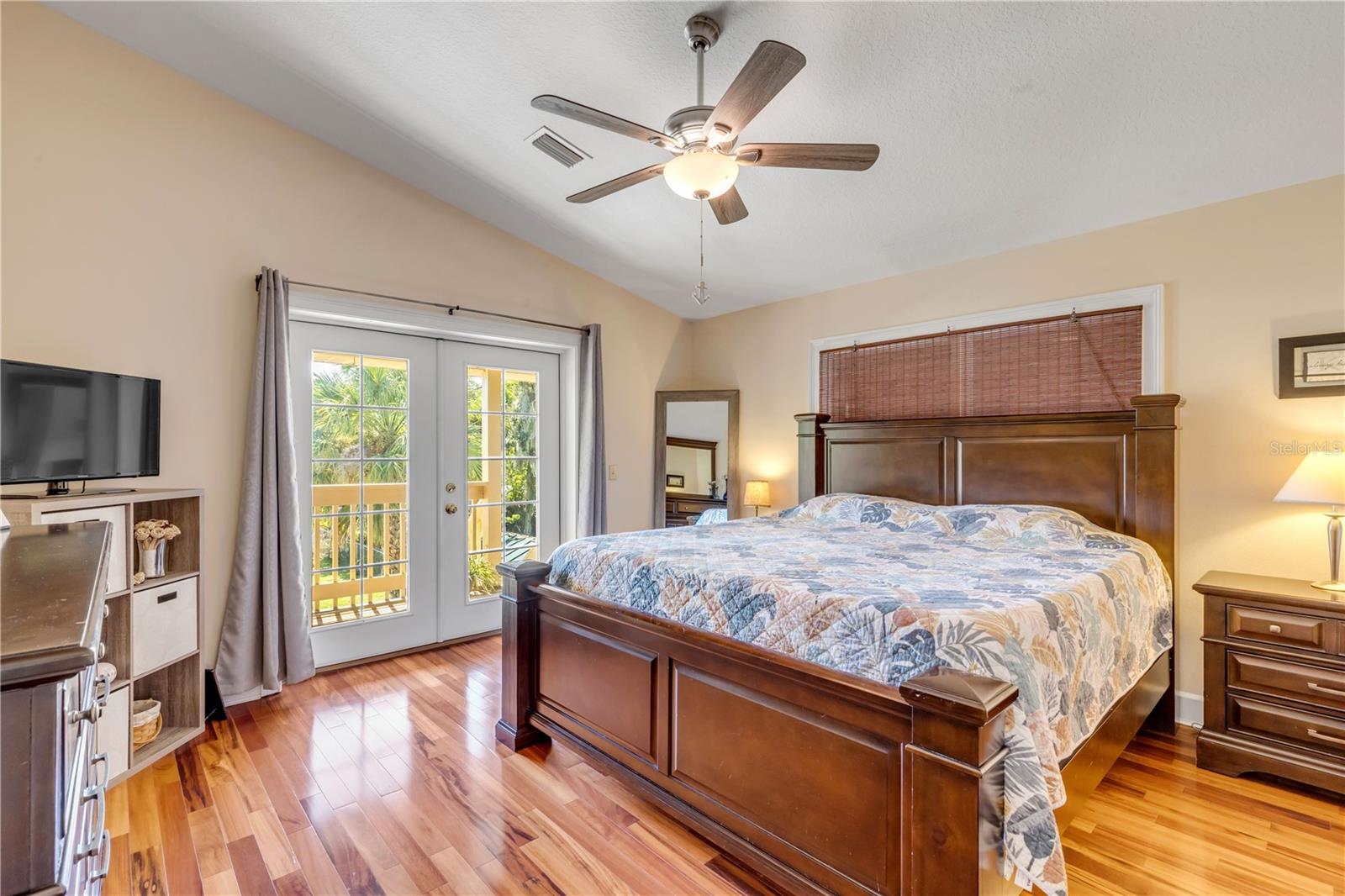 Image 33 of 94 For 215 Randle Avenue