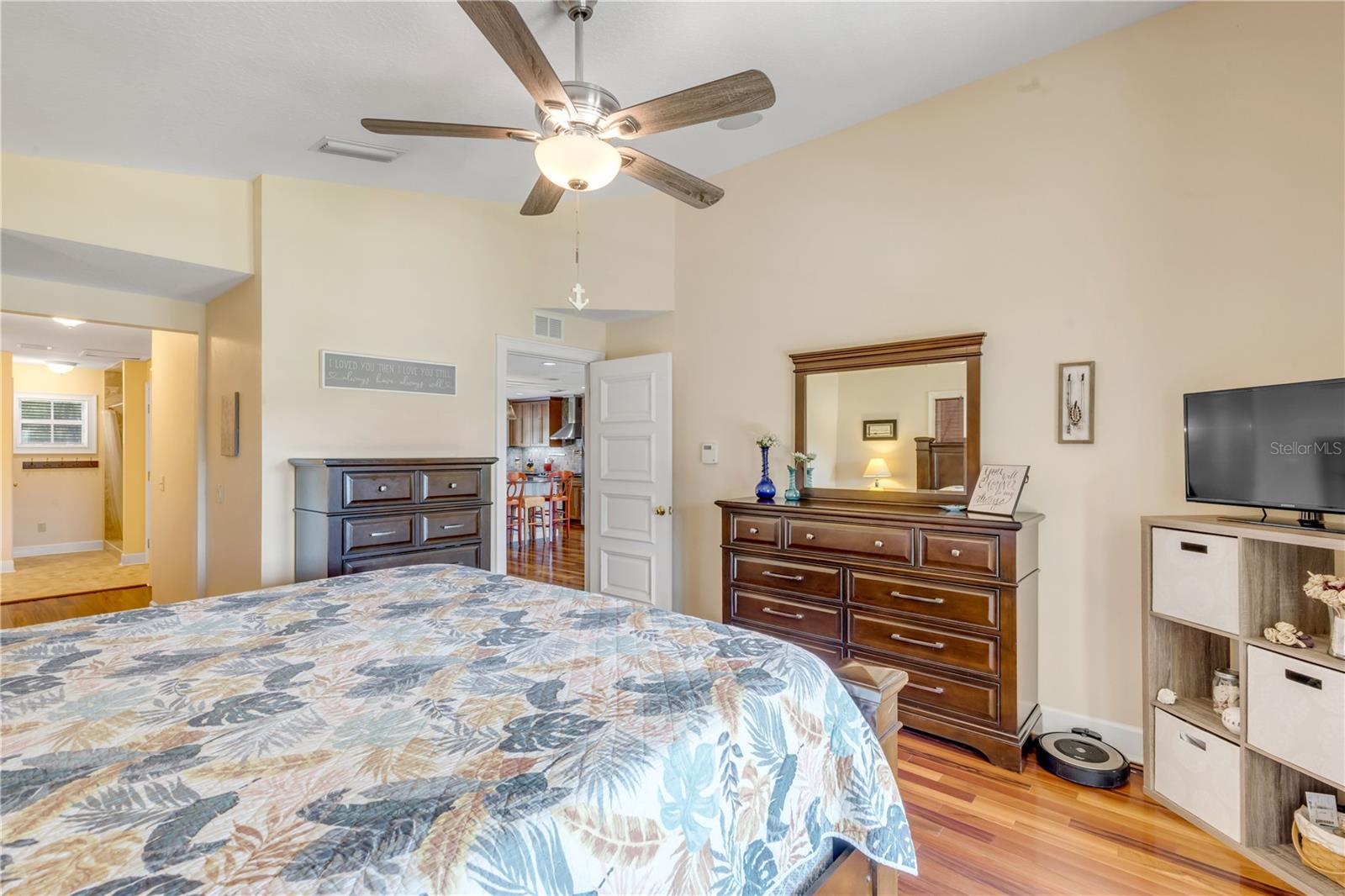 Image 36 of 94 For 215 Randle Avenue