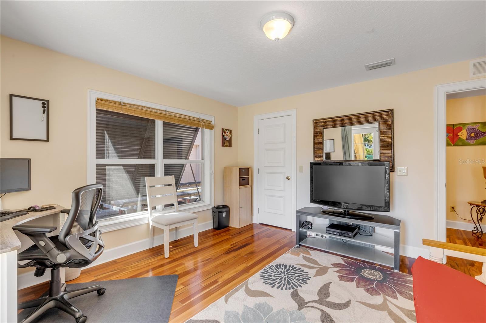 Image 50 of 94 For 215 Randle Avenue