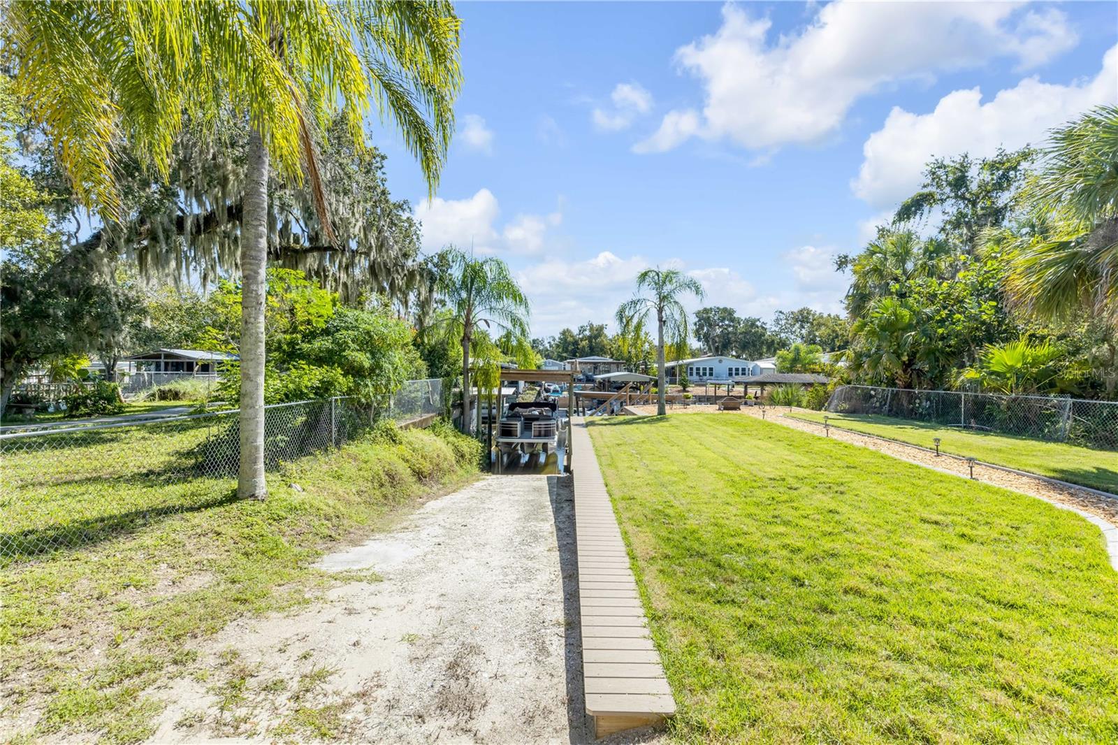 Image 55 of 94 For 215 Randle Avenue