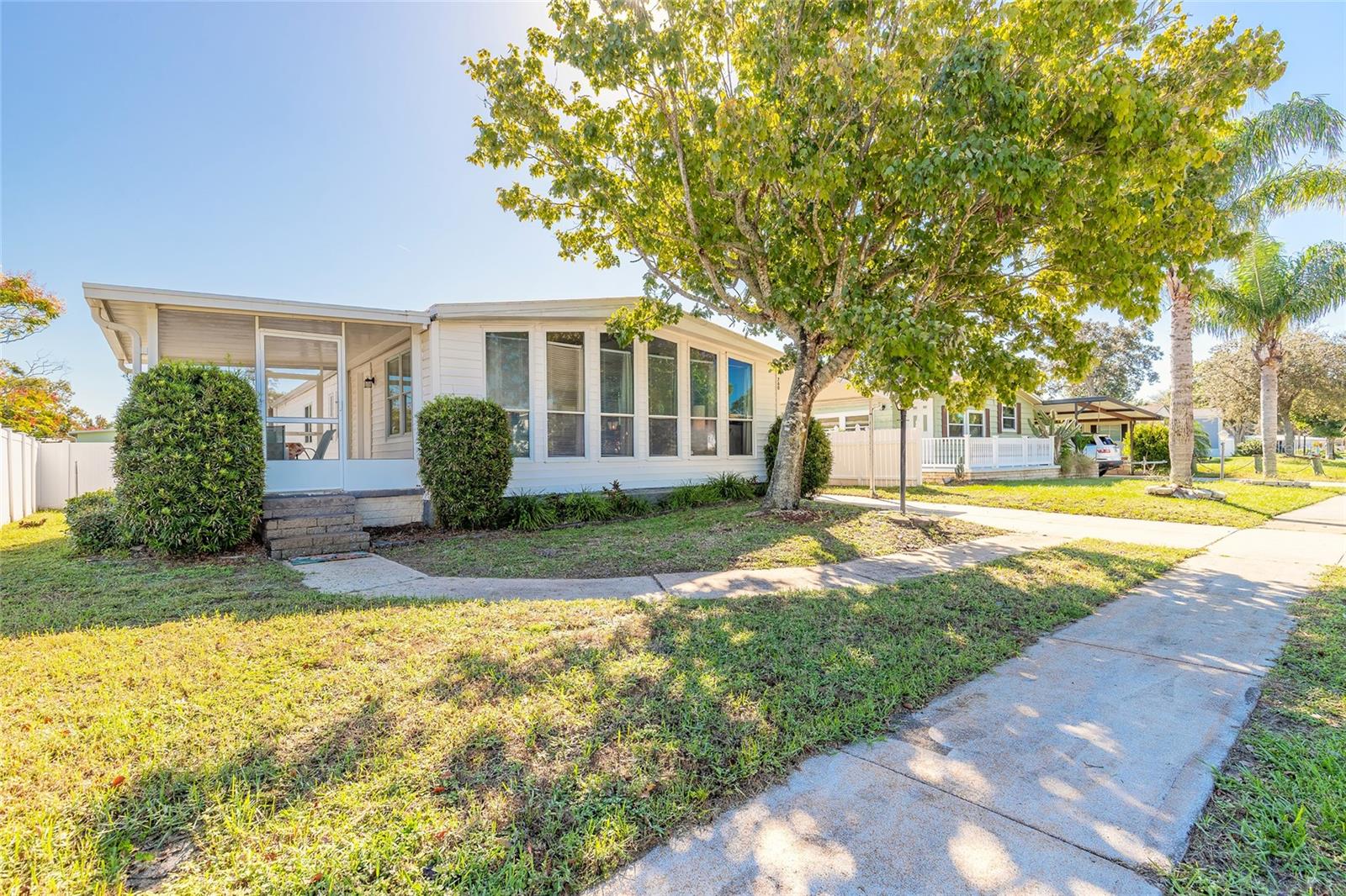 Image 3 of 41 For 760 Rolling Hills Drive