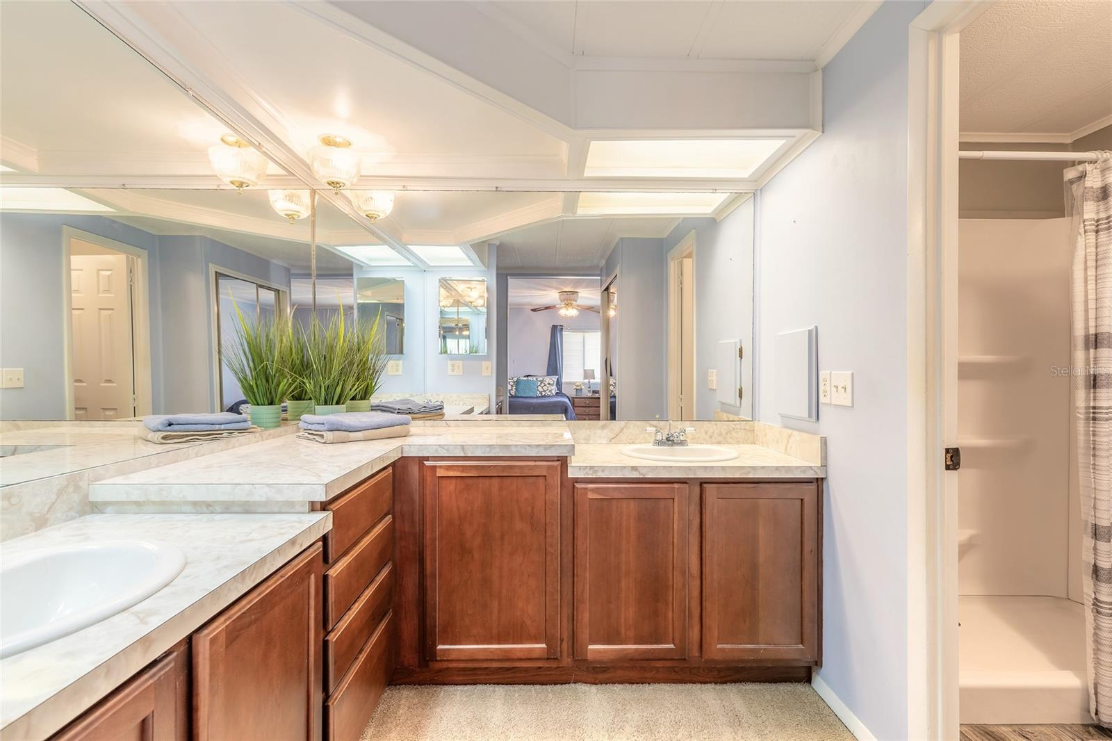 Image 40 of 41 For 760 Rolling Hills Drive