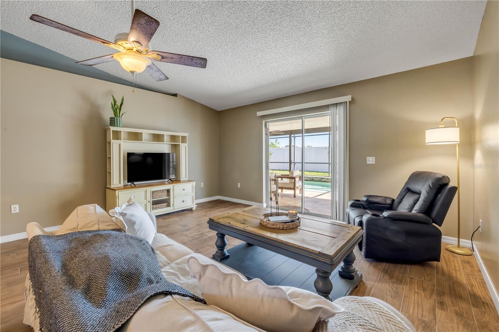 Image 11 of 47 For 3439 Arabesque Drive