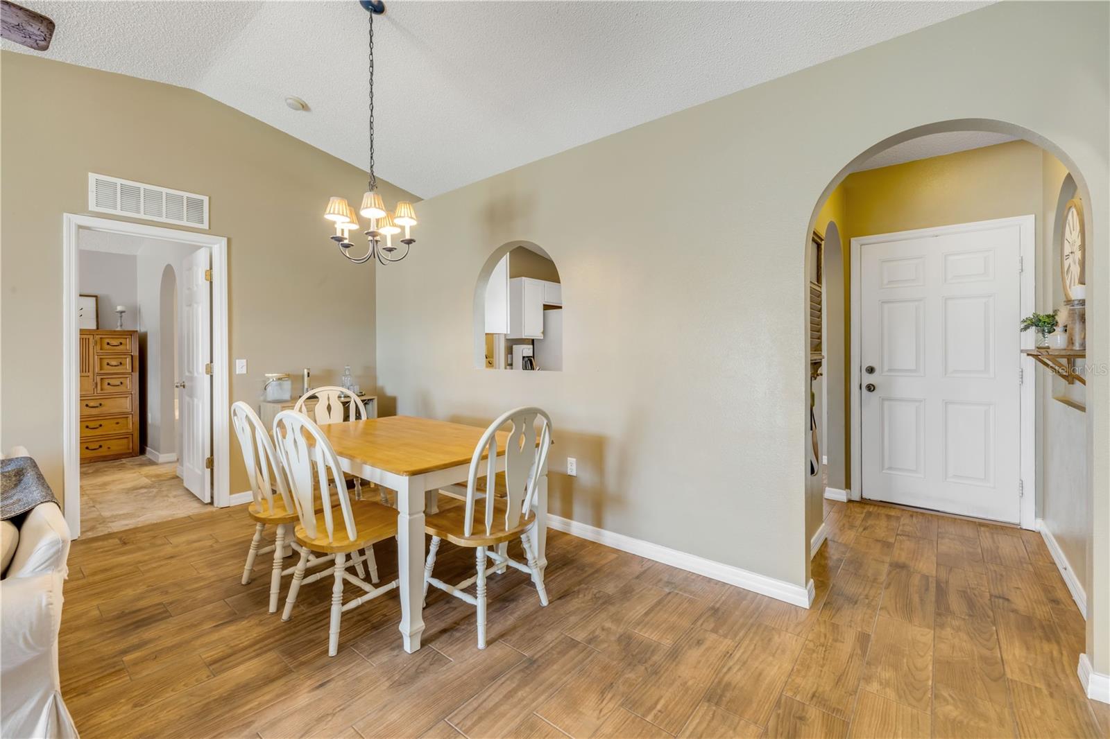 Image 14 of 47 For 3439 Arabesque Drive