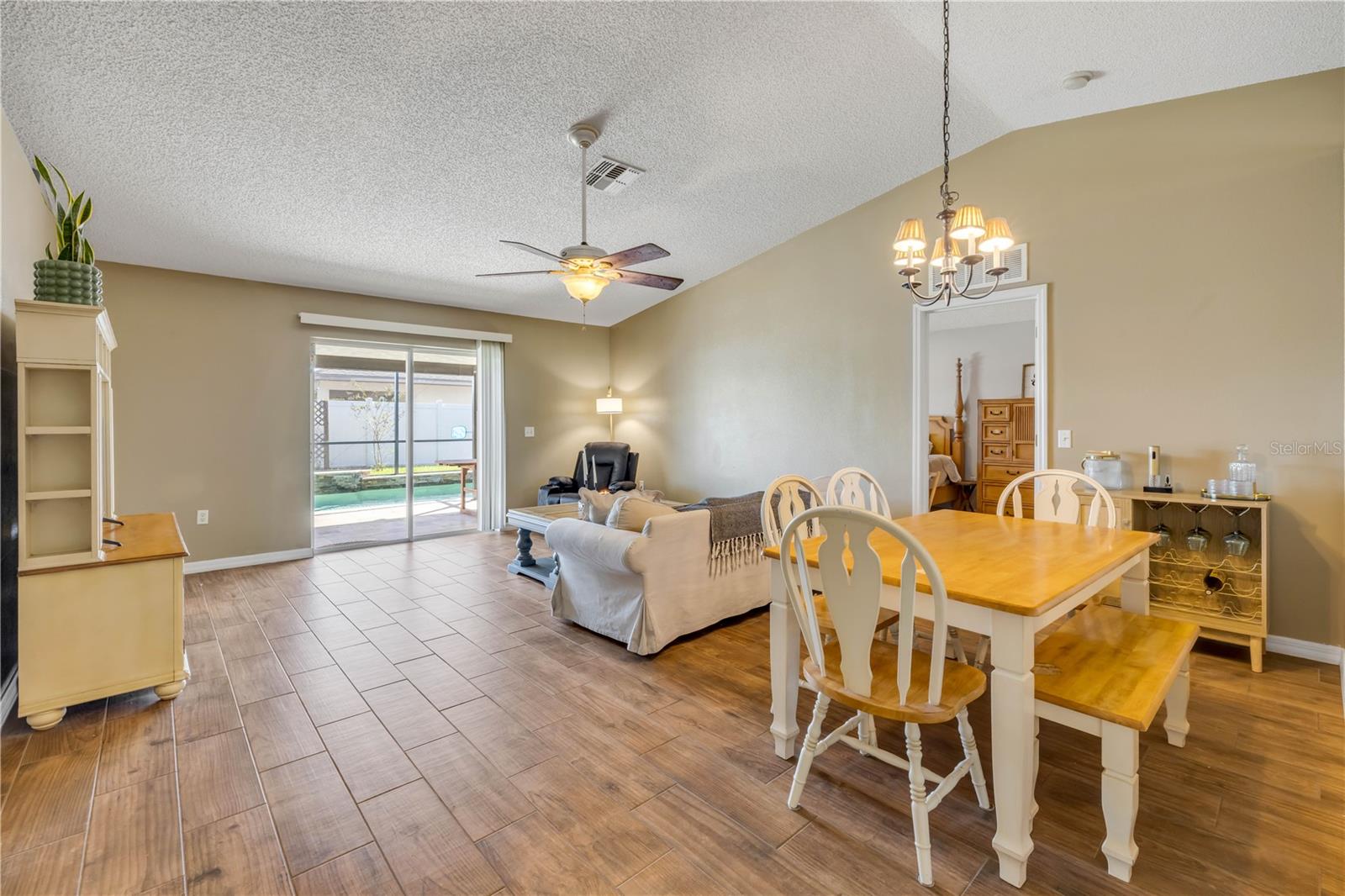 Image 15 of 47 For 3439 Arabesque Drive