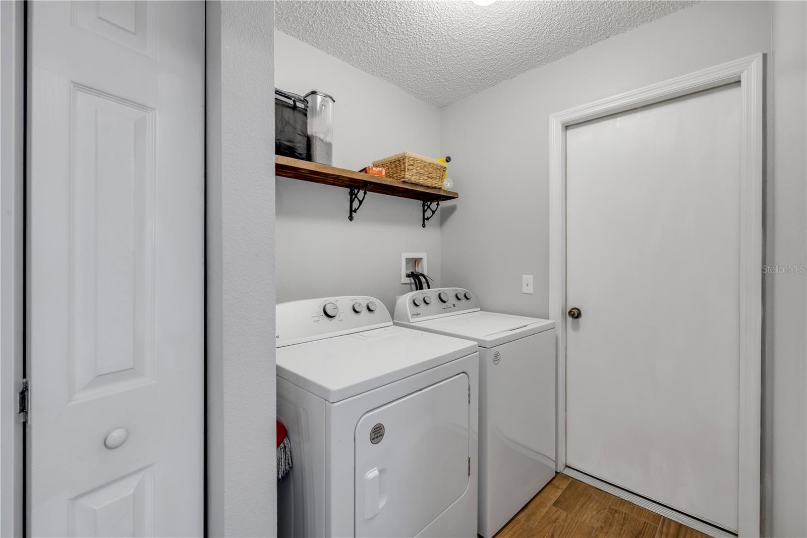 Image 16 of 47 For 3439 Arabesque Drive