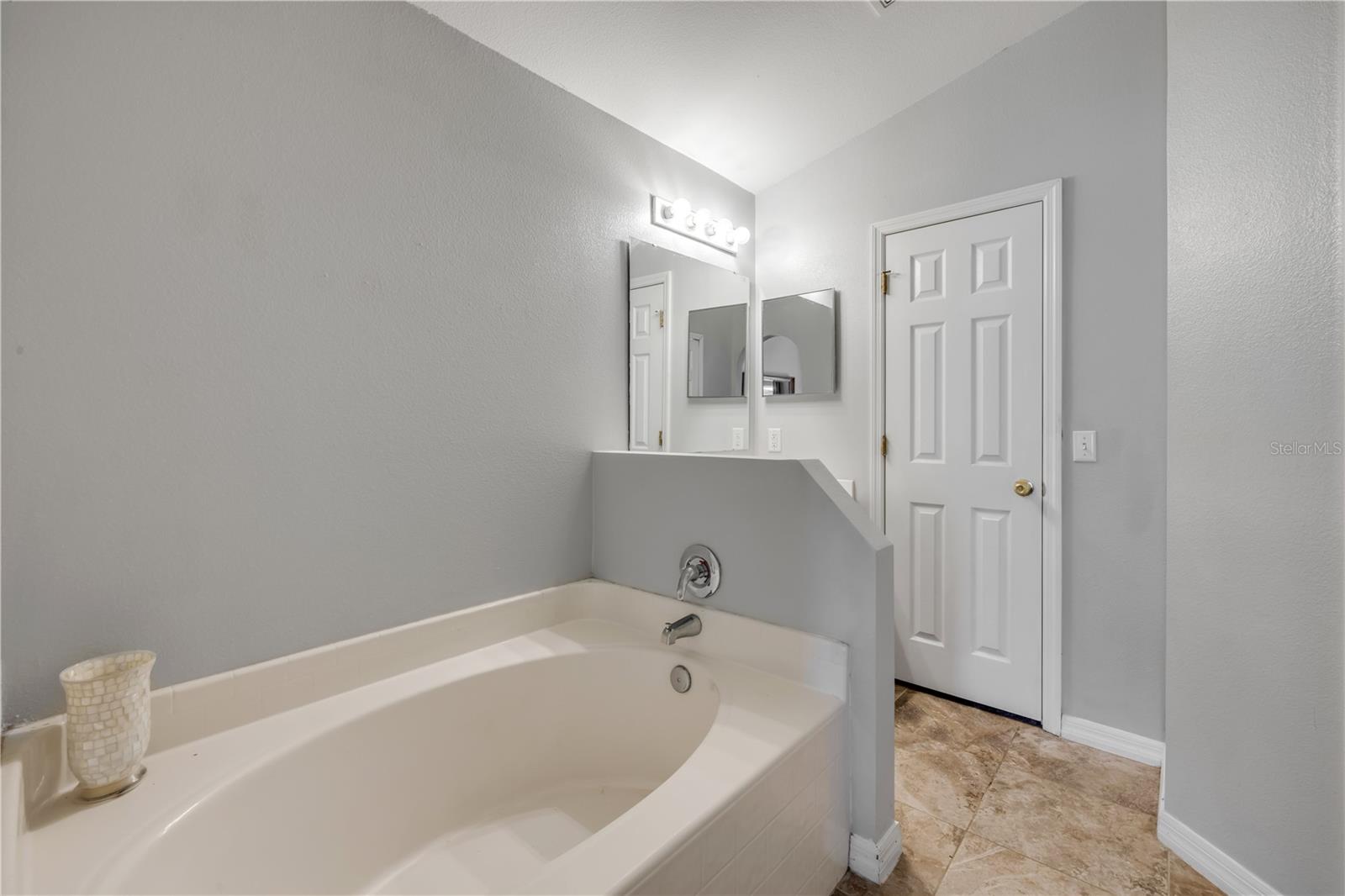 Image 20 of 47 For 3439 Arabesque Drive