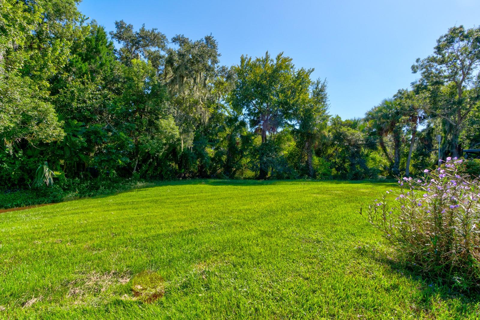 Image 16 of 18 For 1812 Enterprise Avenue #b