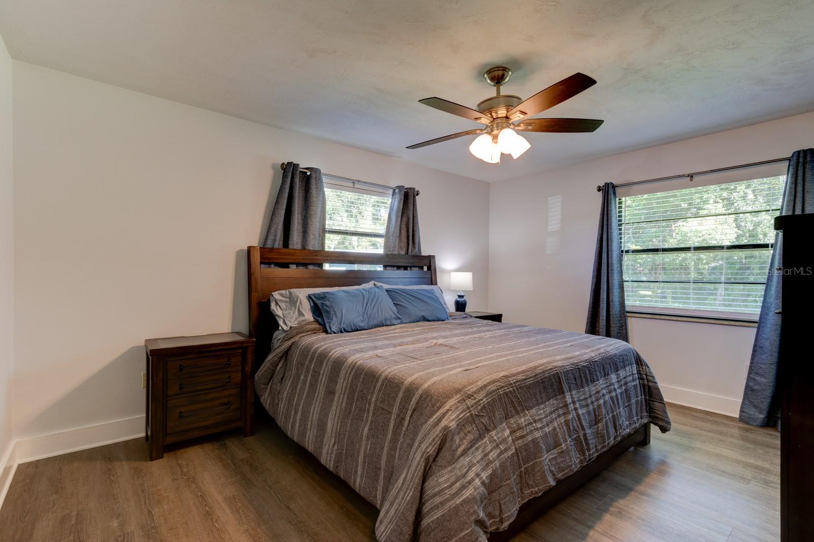 Image 9 of 18 For 1812 Enterprise Avenue #b