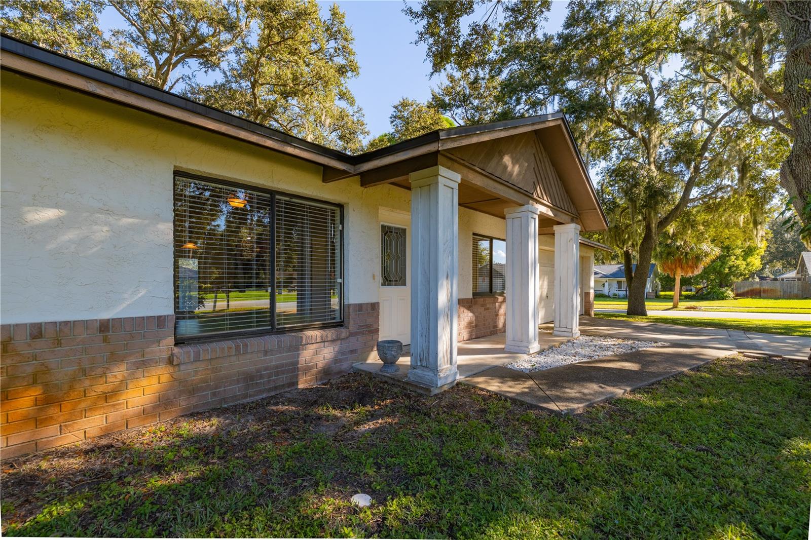 Image 29 of 41 For 600 English Oaks Drive