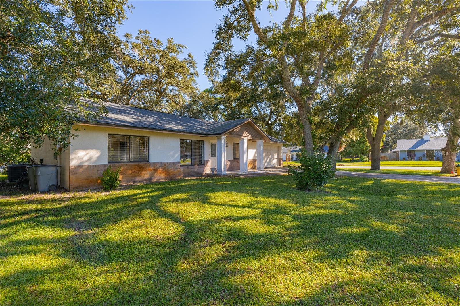 Image 4 of 41 For 600 English Oaks Drive