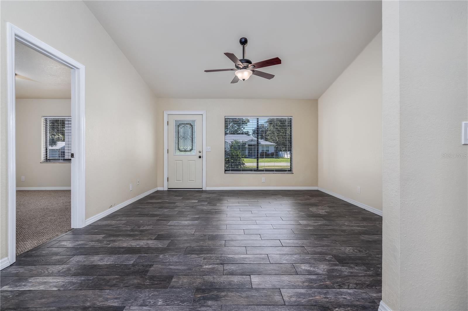 Image 6 of 41 For 600 English Oaks Drive