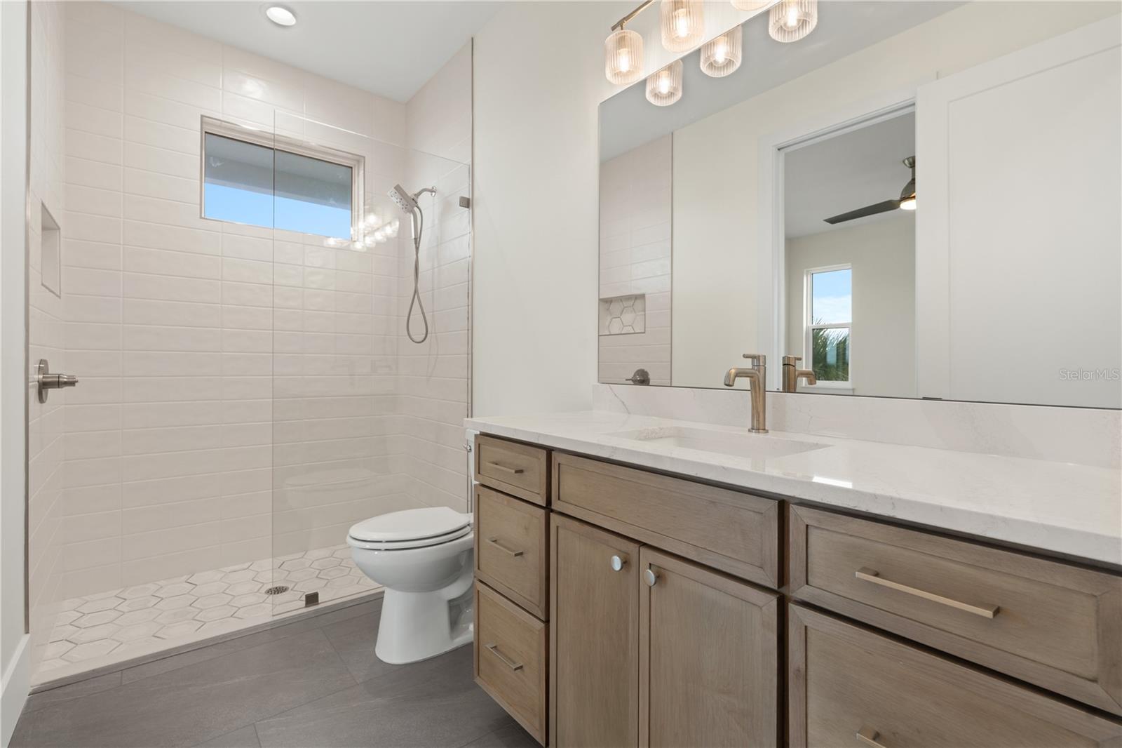 Image 65 of 100 For 427 Columbus Avenue