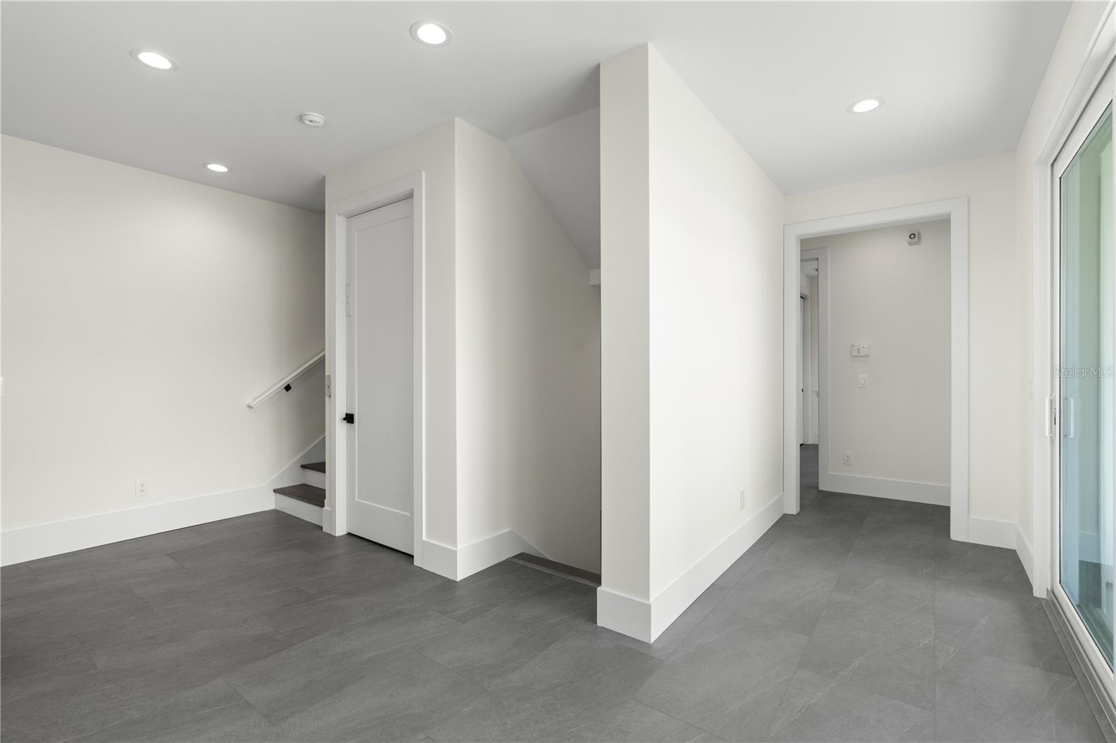 Image 71 of 100 For 427 Columbus Avenue