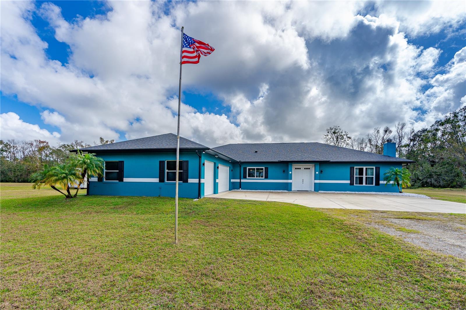 Image 3 of 58 For 1975 Spruce Creek Circle N