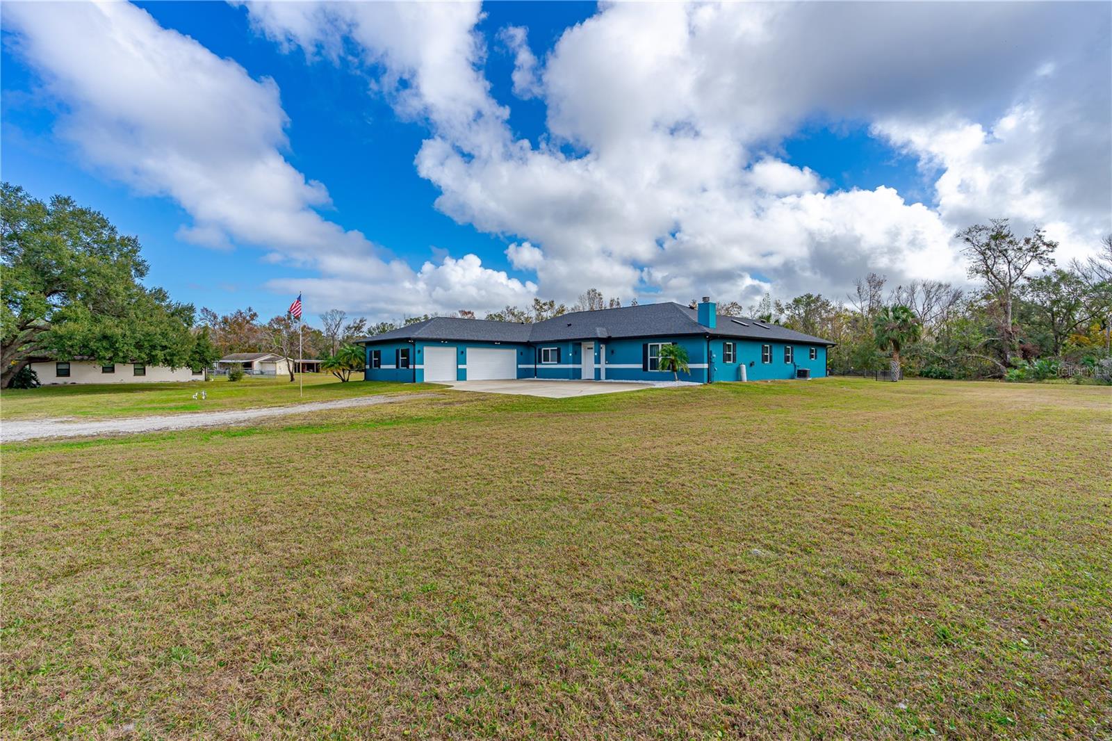 Image 4 of 58 For 1975 Spruce Creek Circle N