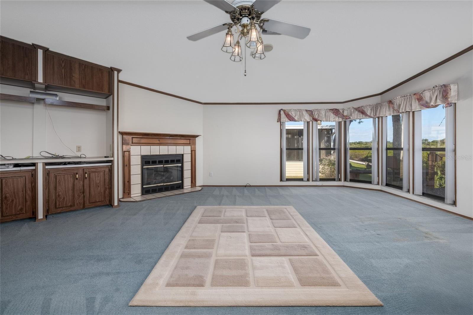 Image 15 of 37 For 731 Navigators Way