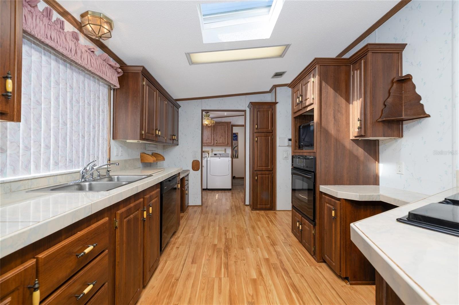 Image 19 of 37 For 731 Navigators Way