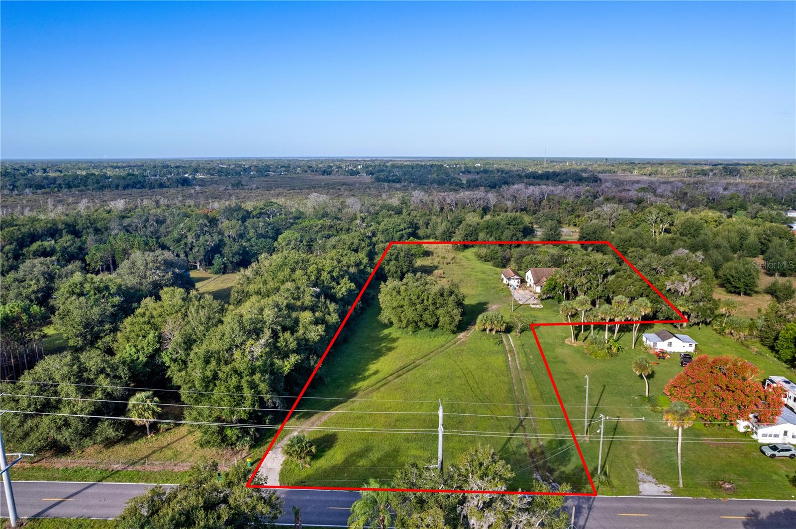 Image 3 of 13 For 2342 Singleton Avenue