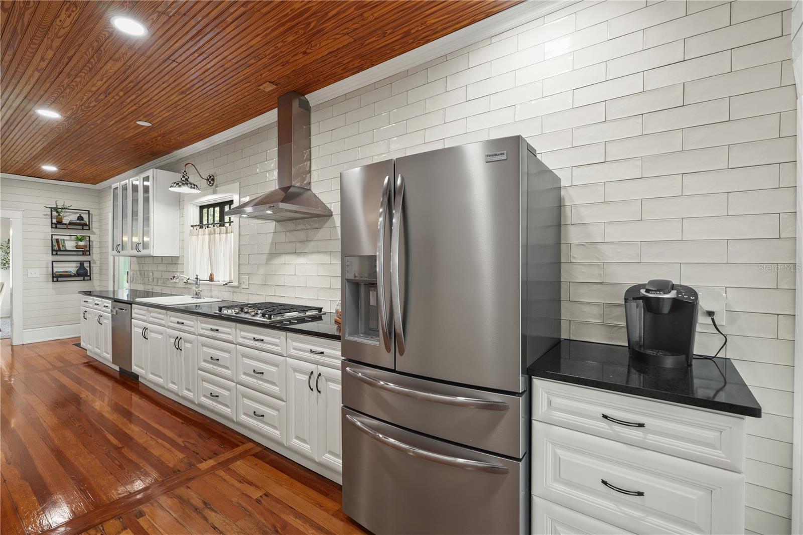 Image 12 of 38 For 509 Faulkner Street