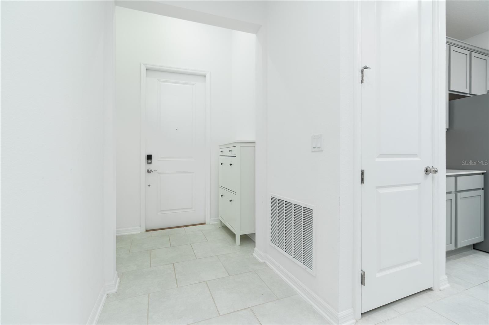 Image 4 of 63 For 3919 Willowbrook Drive