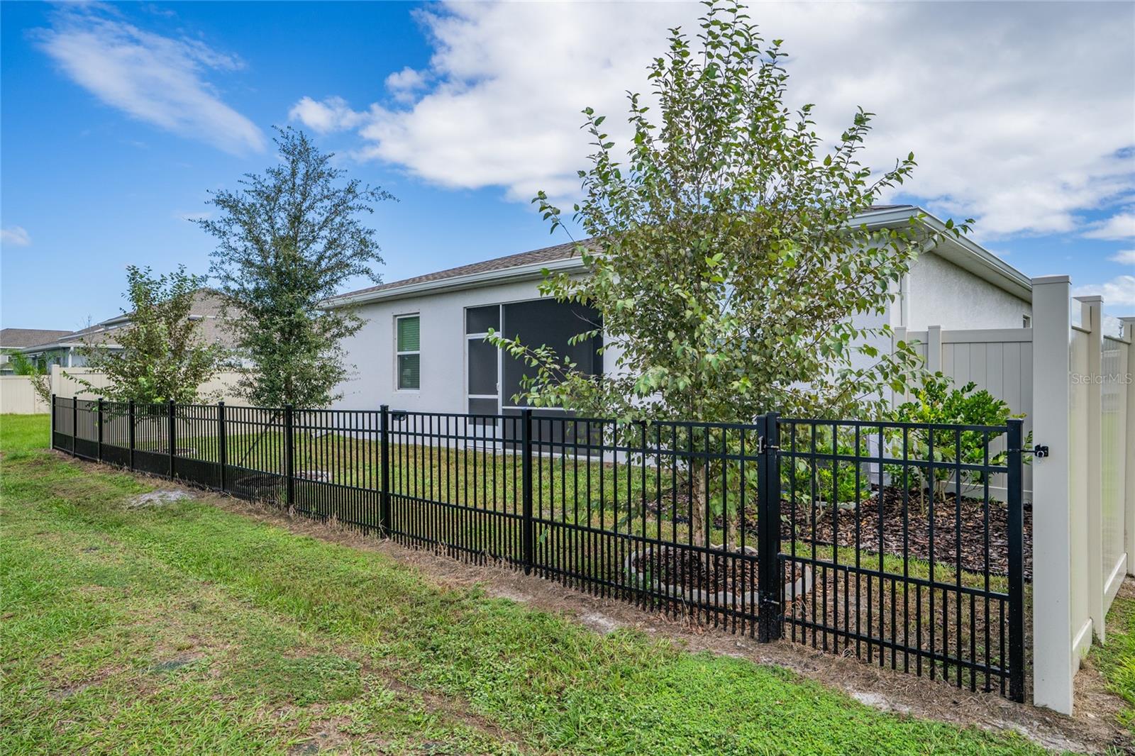 Image 40 of 63 For 3919 Willowbrook Drive