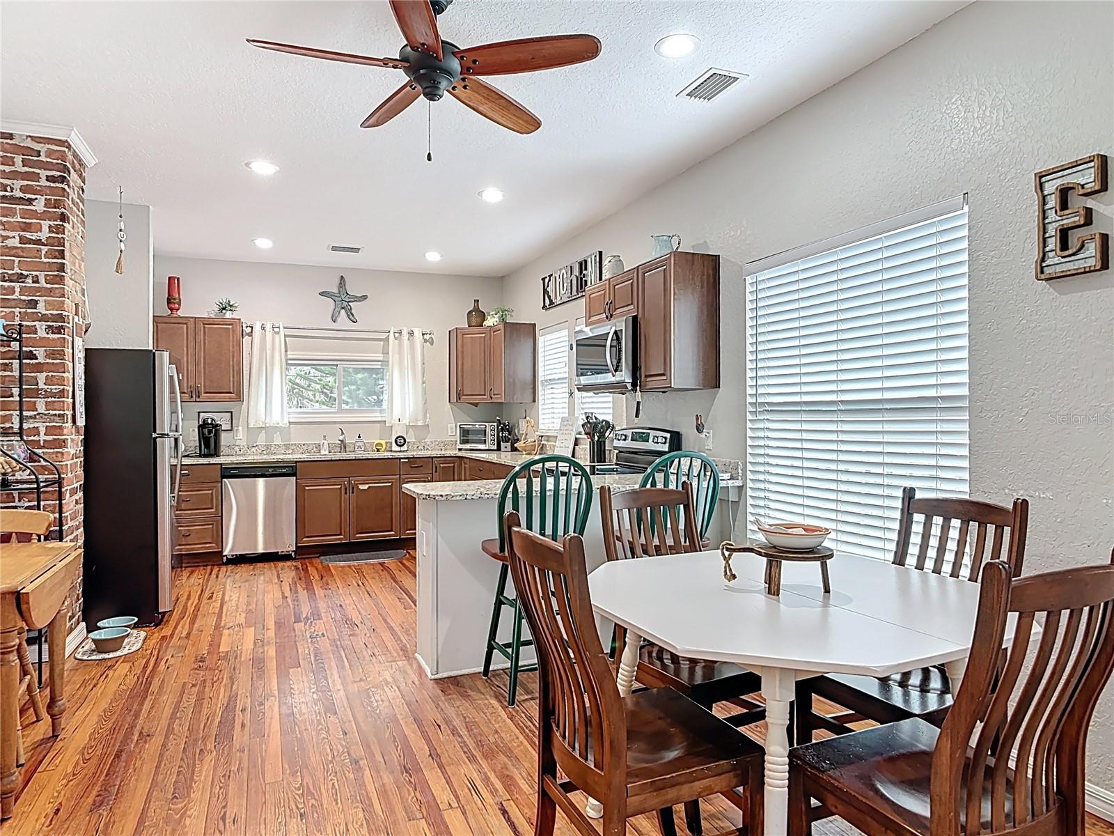 Image 14 of 65 For 314 Palmetto Street