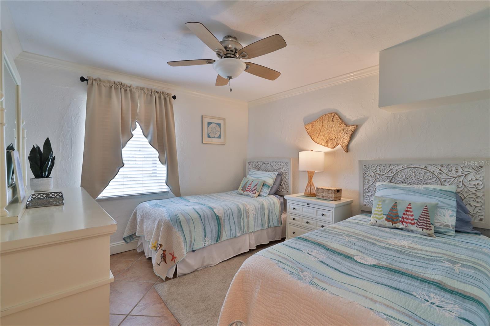 Image 21 of 23 For 813 6th Avenue
