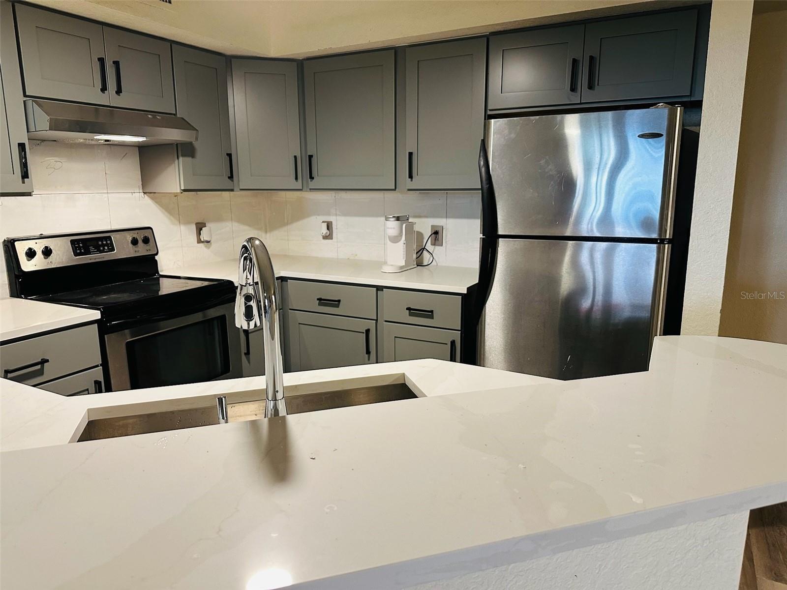 Image 14 of 48 For 824 Camargo Way 106