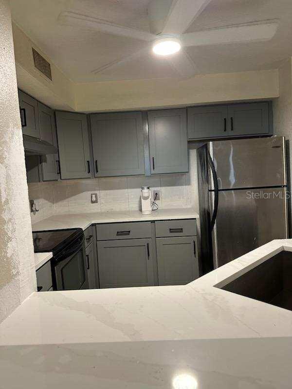 Image 16 of 48 For 824 Camargo Way 106