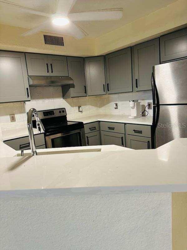 Image 18 of 48 For 824 Camargo Way 106