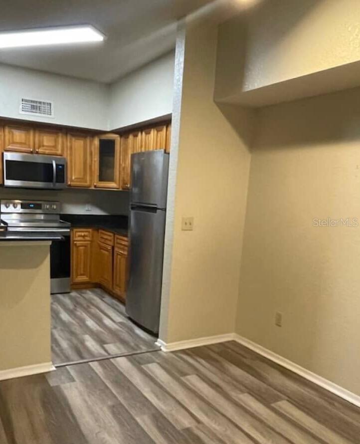 Image 4 of 48 For 824 Camargo Way 106