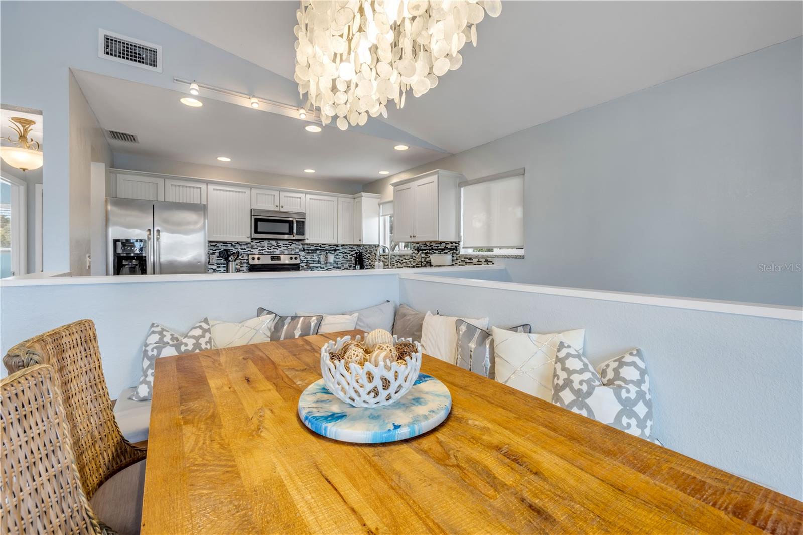 Image 10 of 50 For 4700 Saxon Drive