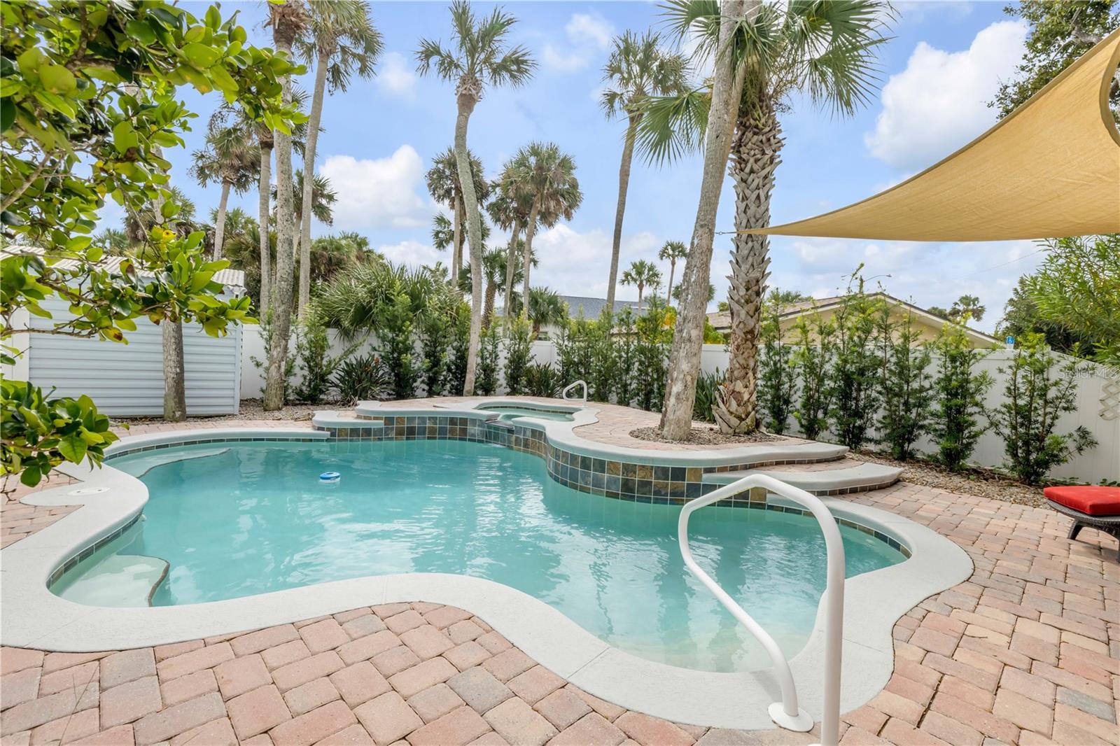 Image 3 of 50 For 4700 Saxon Drive