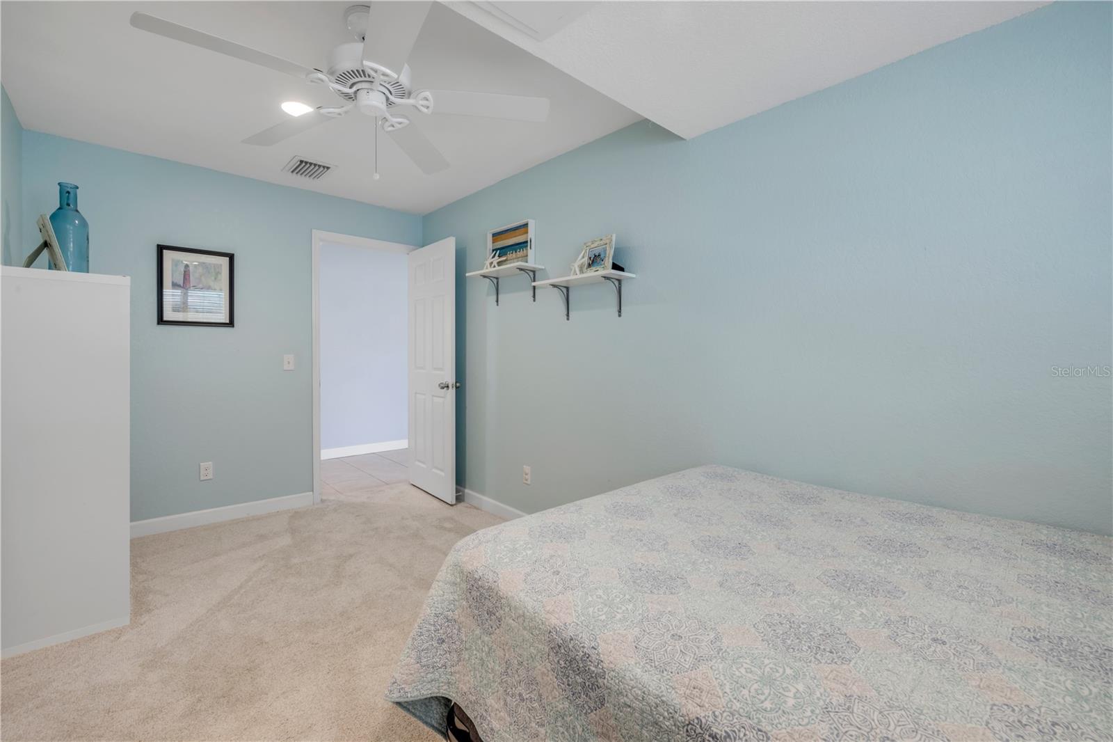 Image 31 of 50 For 4700 Saxon Drive