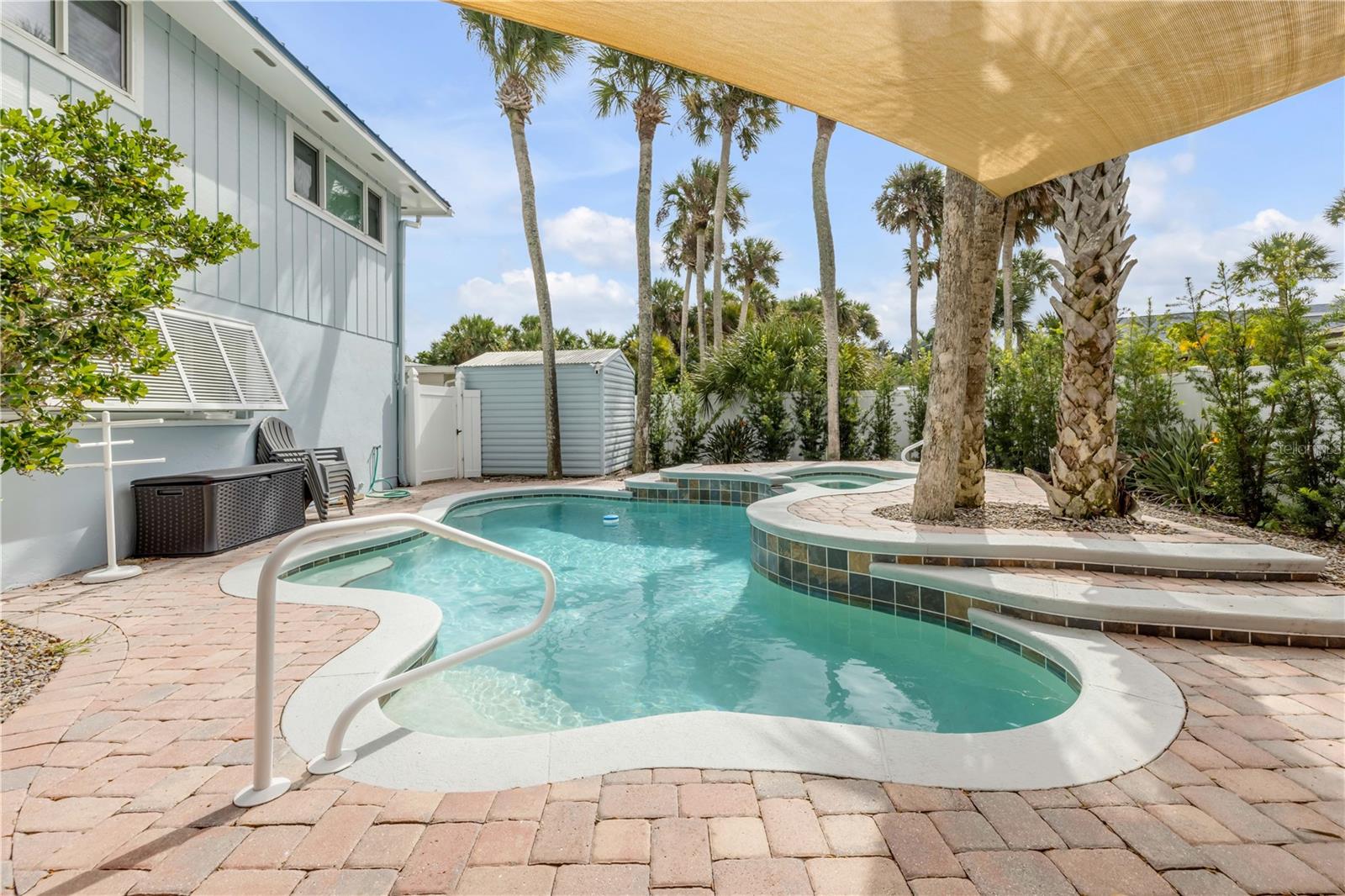 Image 34 of 50 For 4700 Saxon Drive