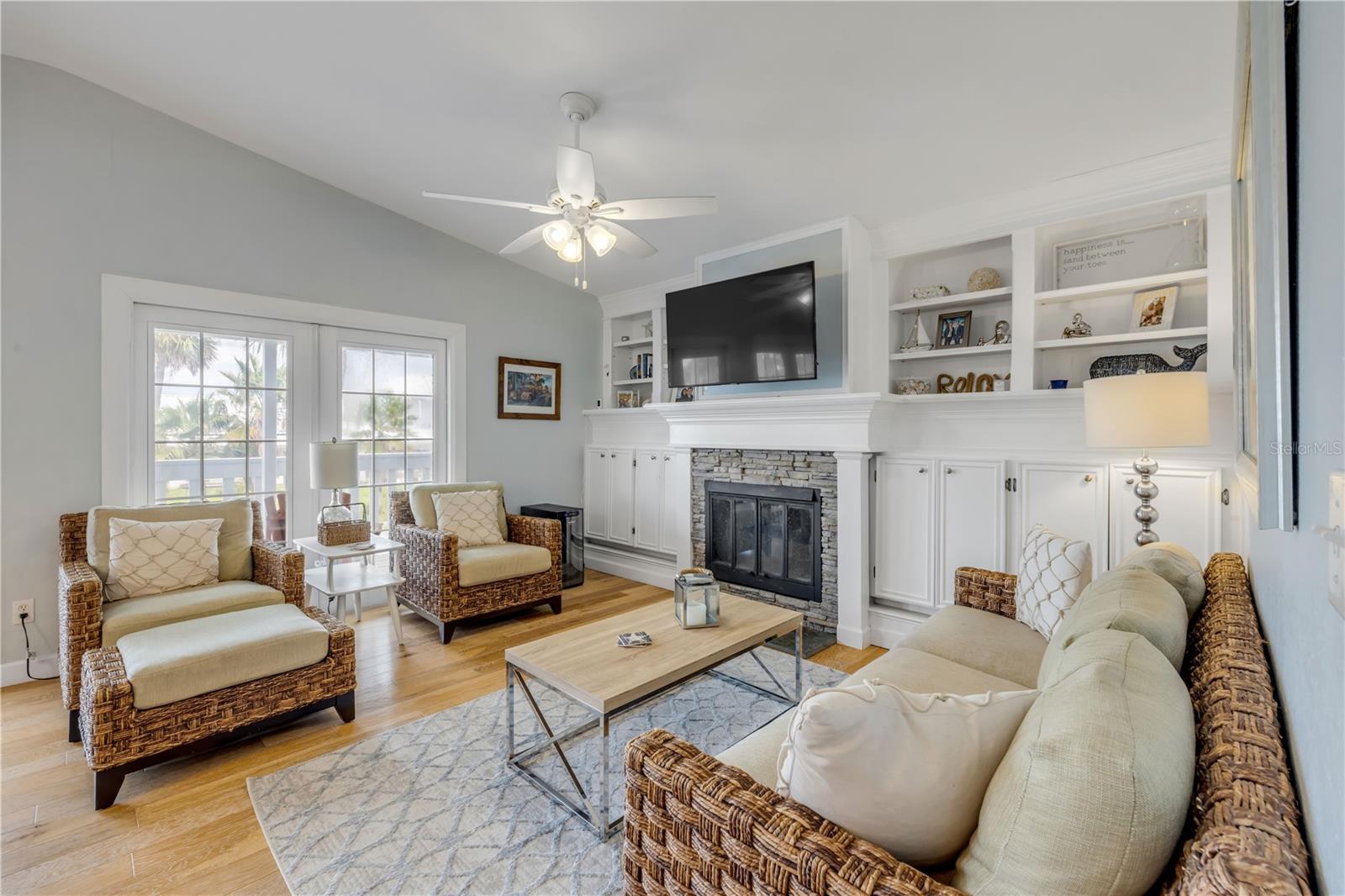 Image 6 of 50 For 4700 Saxon Drive