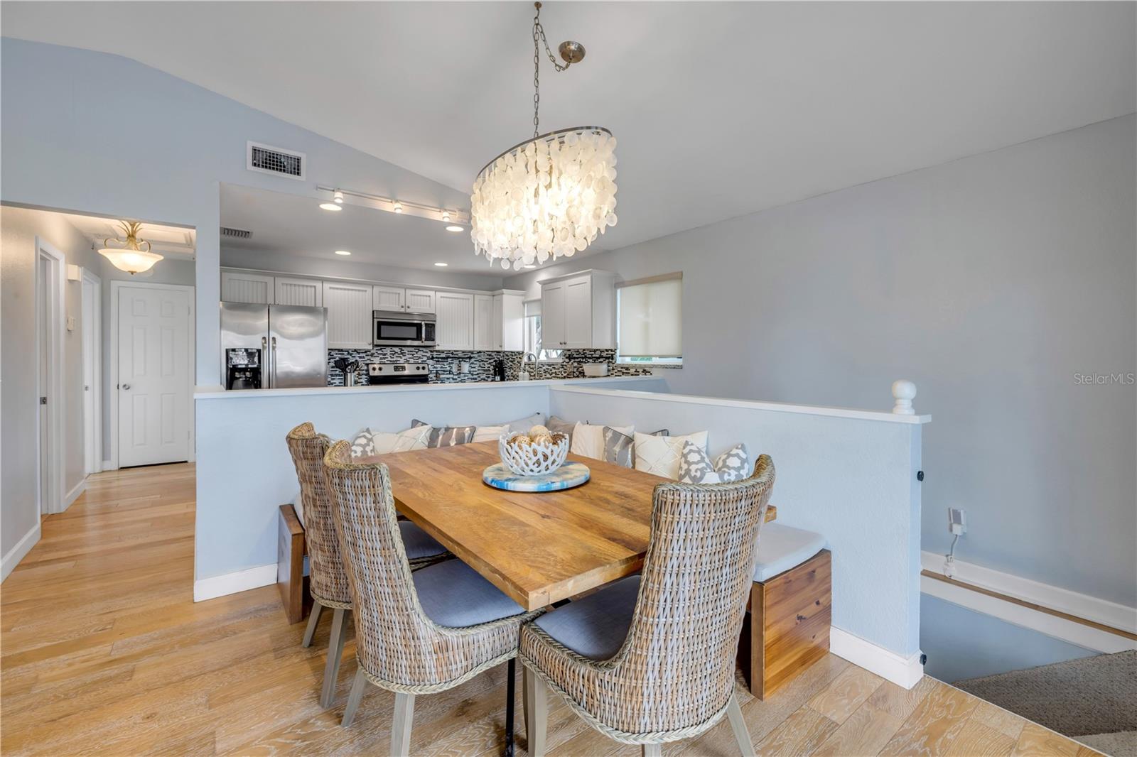 Image 8 of 50 For 4700 Saxon Drive