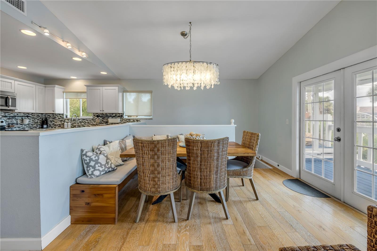 Image 9 of 50 For 4700 Saxon Drive