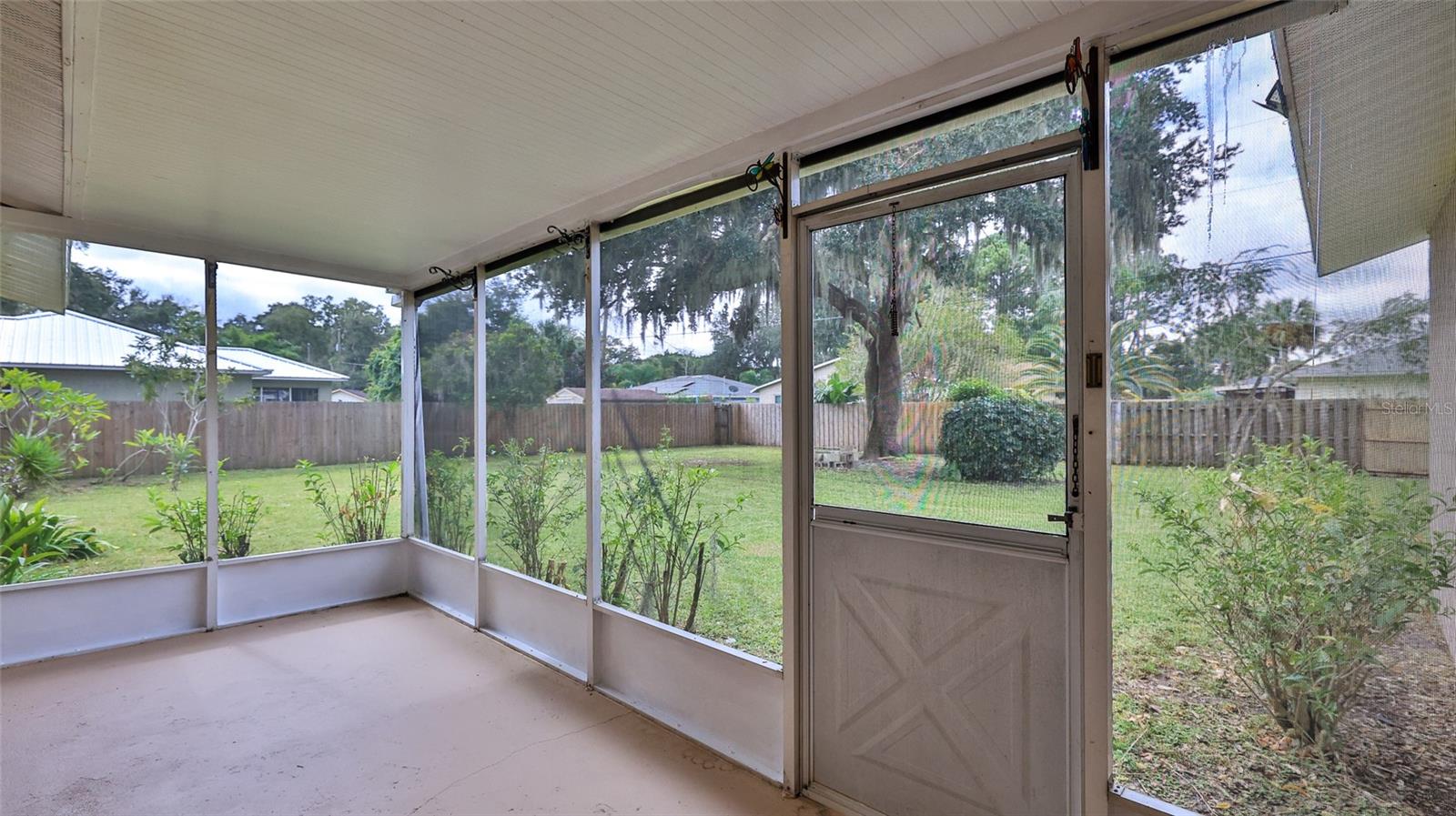 Image 11 of 36 For 1604 Umbrella Tree Drive