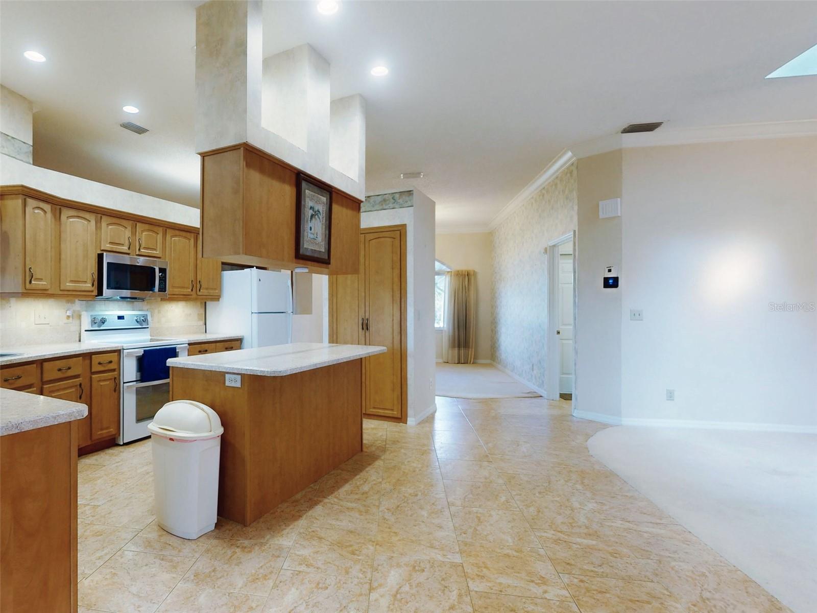 Image 21 of 81 For 134 Sea Street