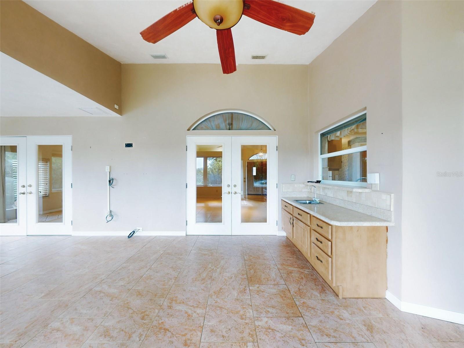 Image 25 of 81 For 134 Sea Street