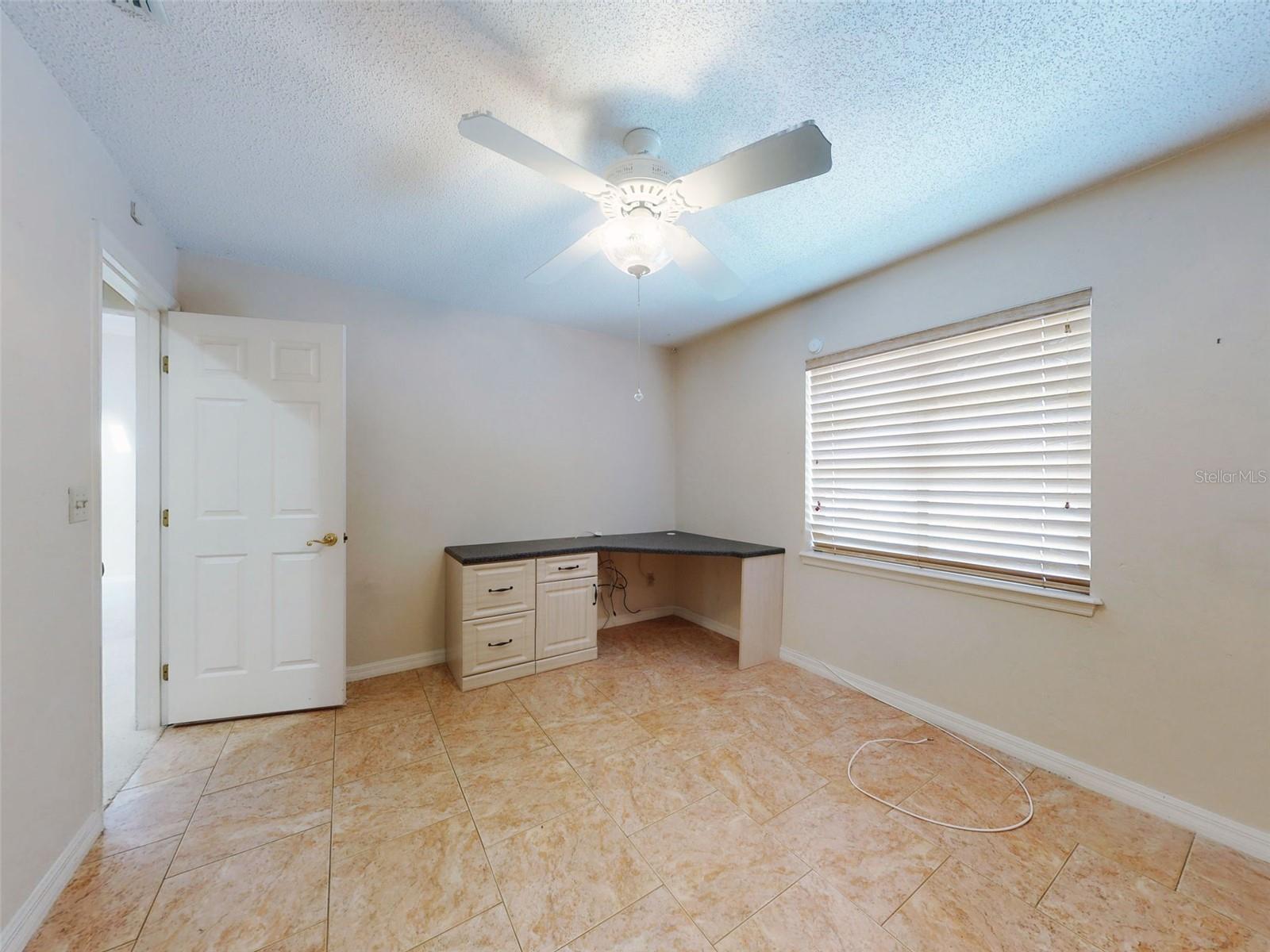 Image 34 of 81 For 134 Sea Street