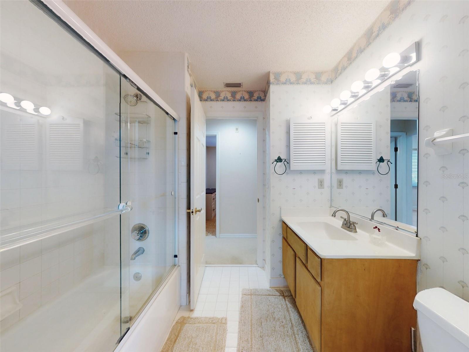 Image 37 of 81 For 134 Sea Street