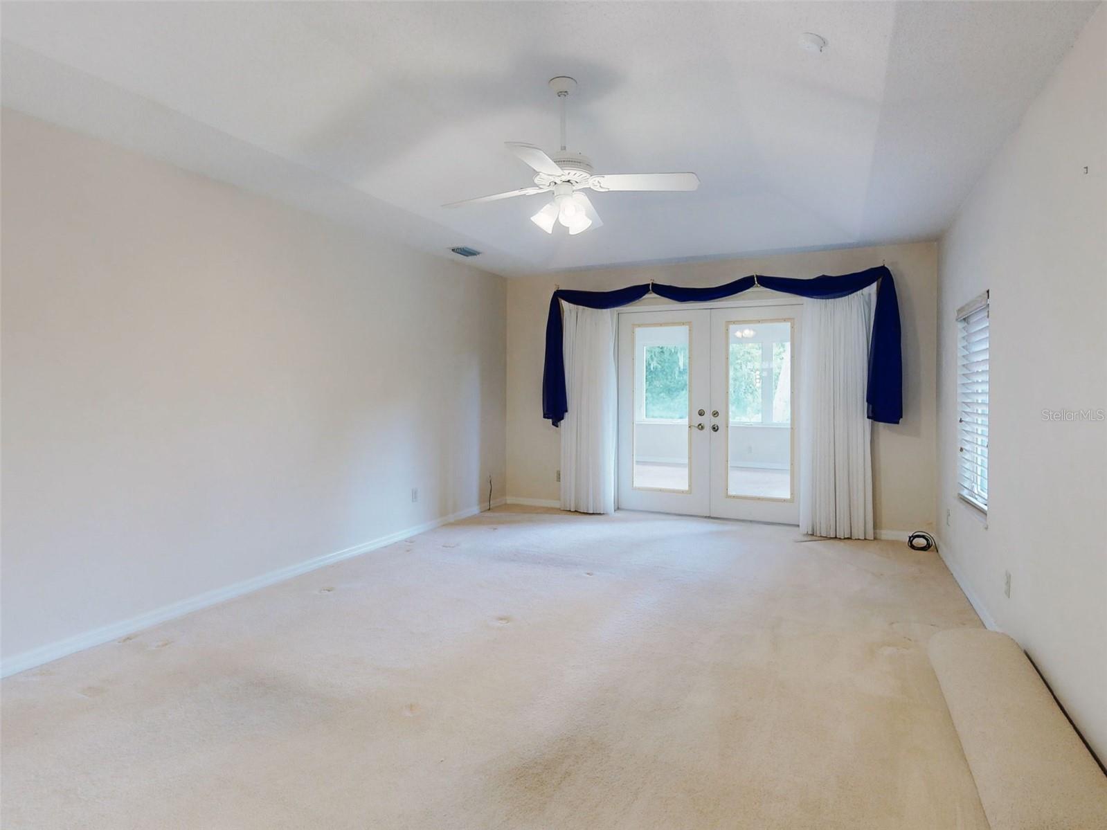 Image 47 of 81 For 134 Sea Street