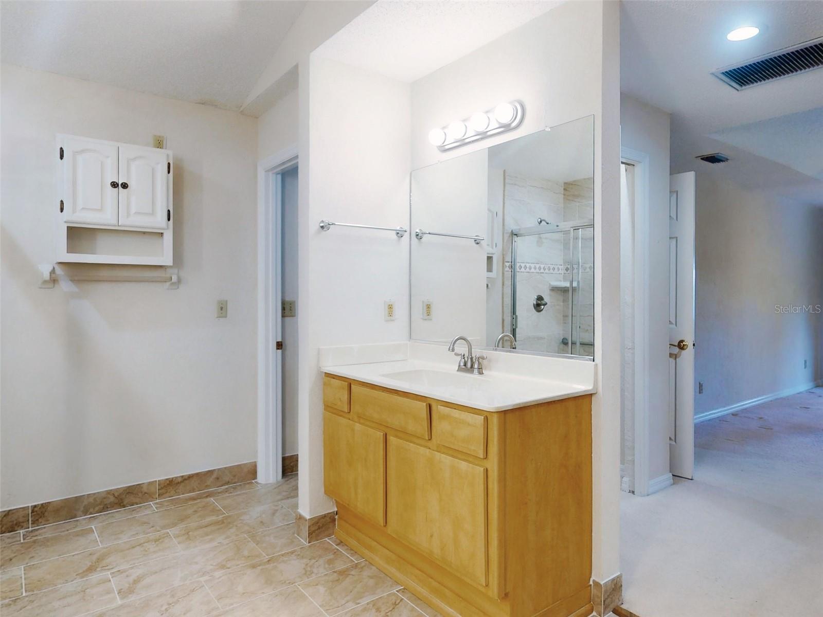 Image 51 of 81 For 134 Sea Street