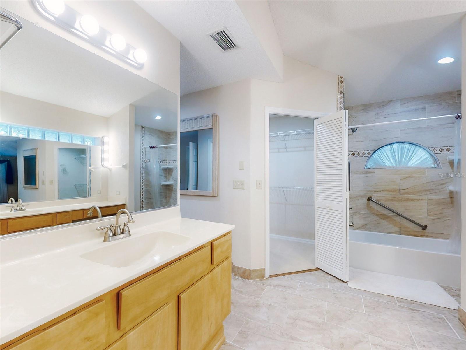 Image 53 of 81 For 134 Sea Street