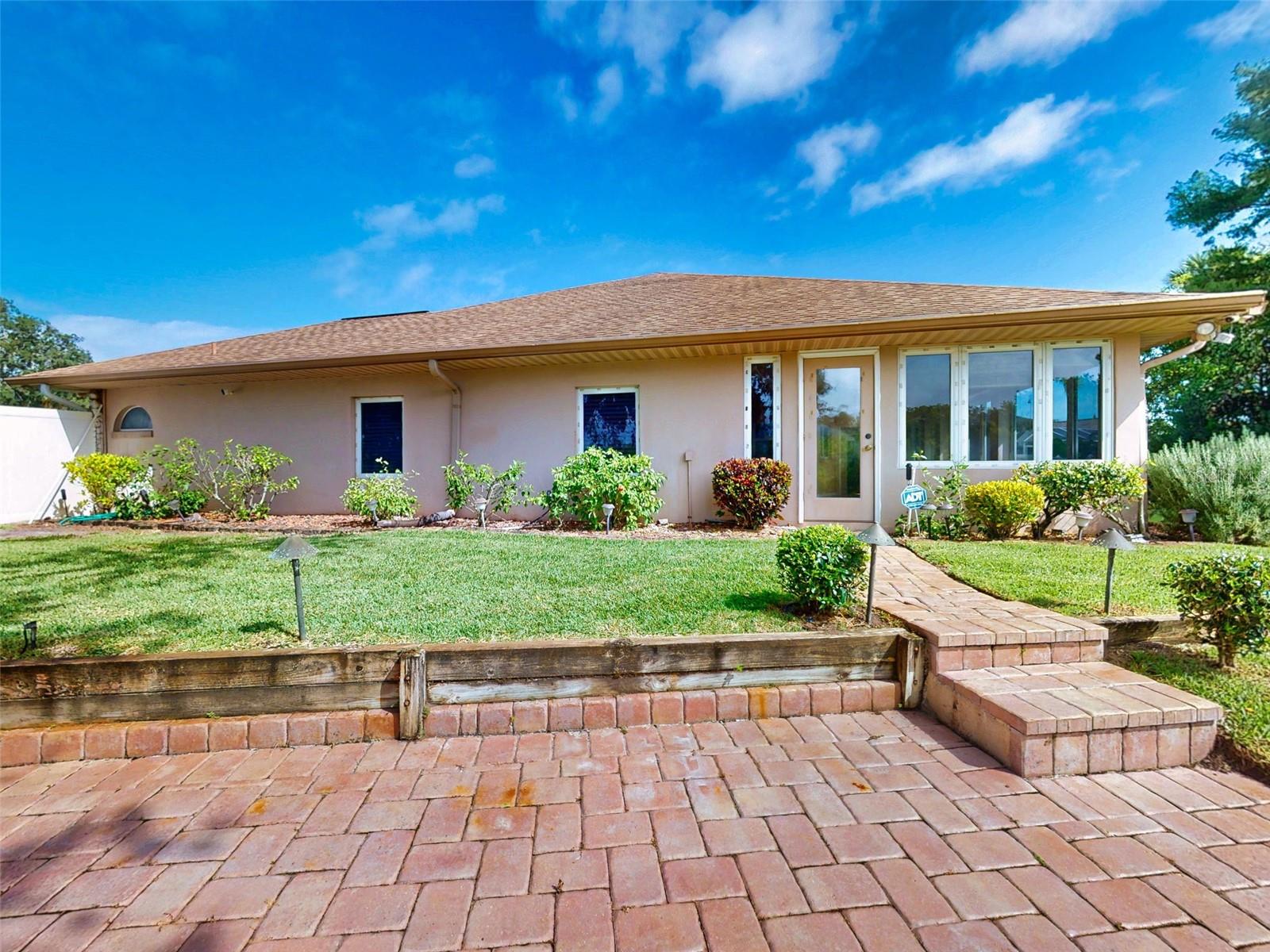 Image 61 of 81 For 134 Sea Street